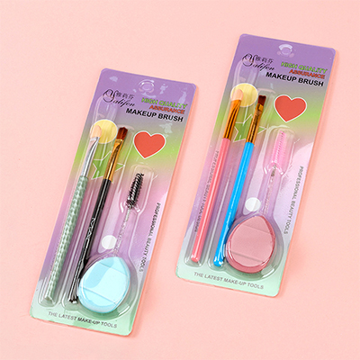 Set de brochas y esponjas de maquillaje